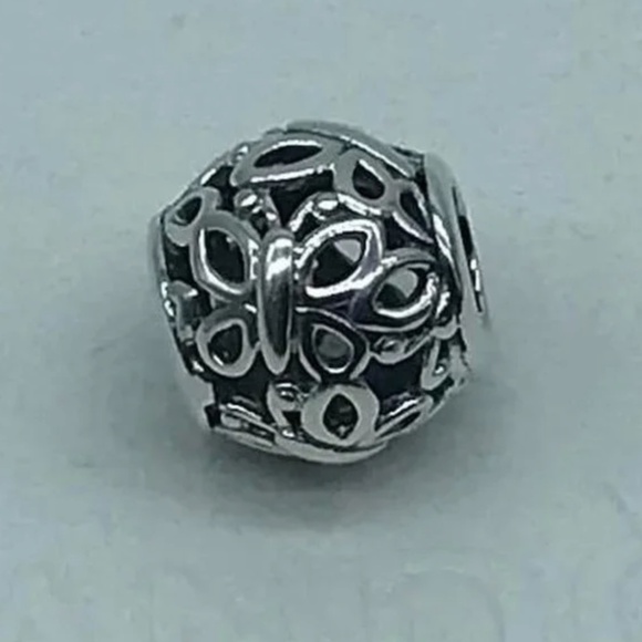 PANDORA "Openwork Butterfly Garden" Charm - Picture 12 of 14